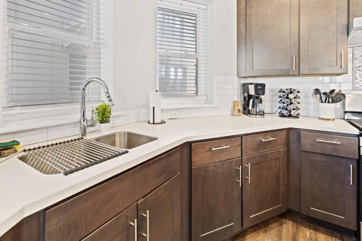 Modern 4Br 2Ba Apt Steps To The Beach Open Living Atlantic City Exterior foto
